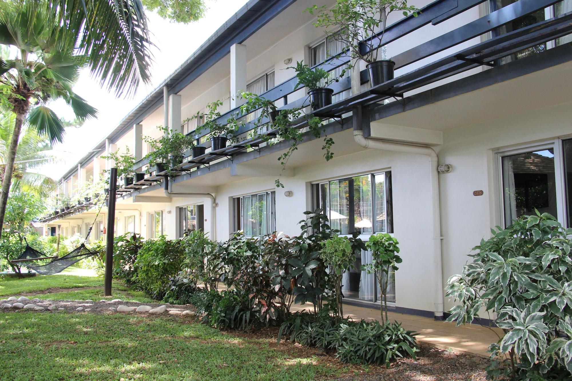 Capricorn International Hotel Nadi Exterior photo