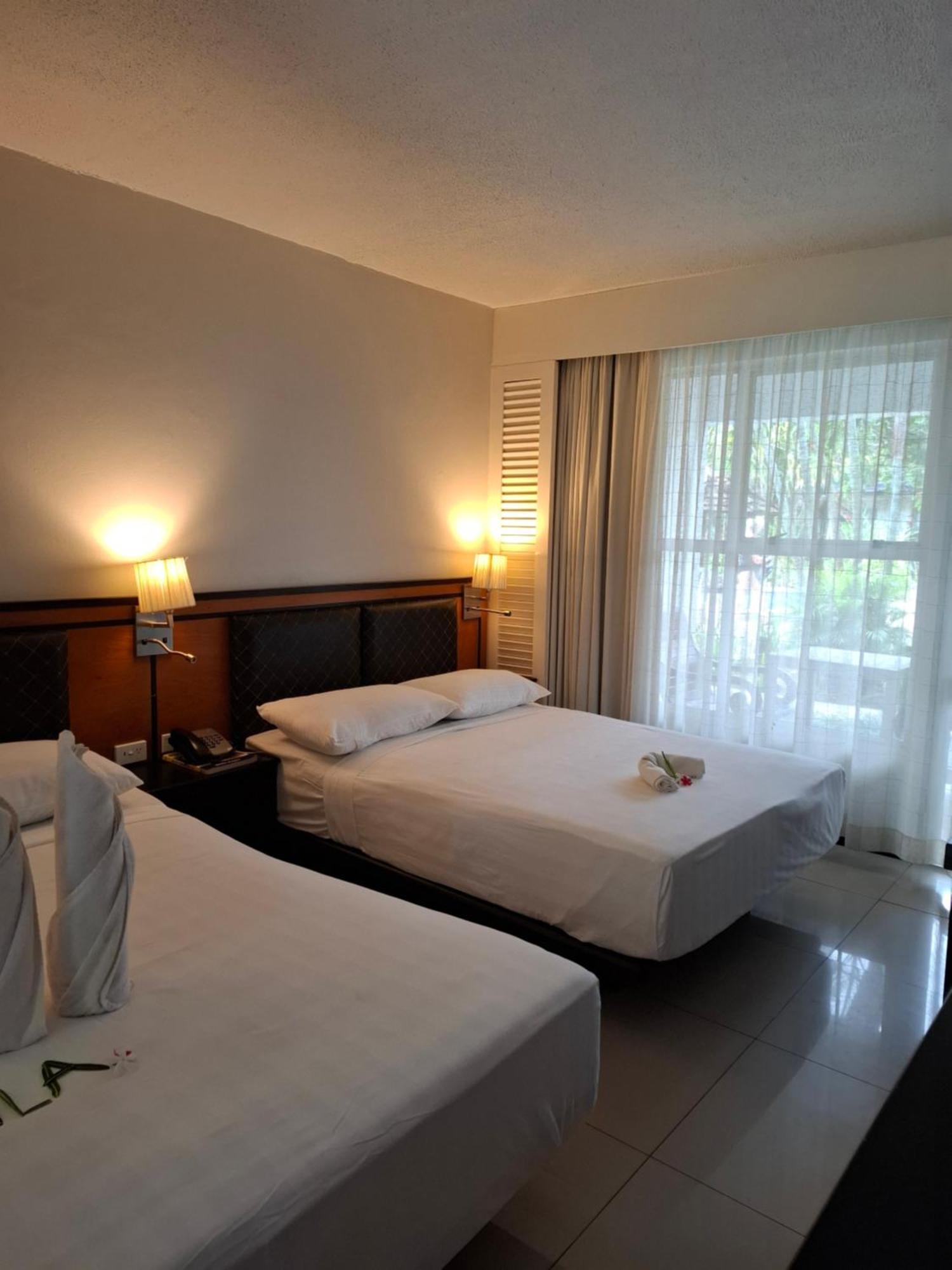 Capricorn International Hotel Nadi Exterior photo
