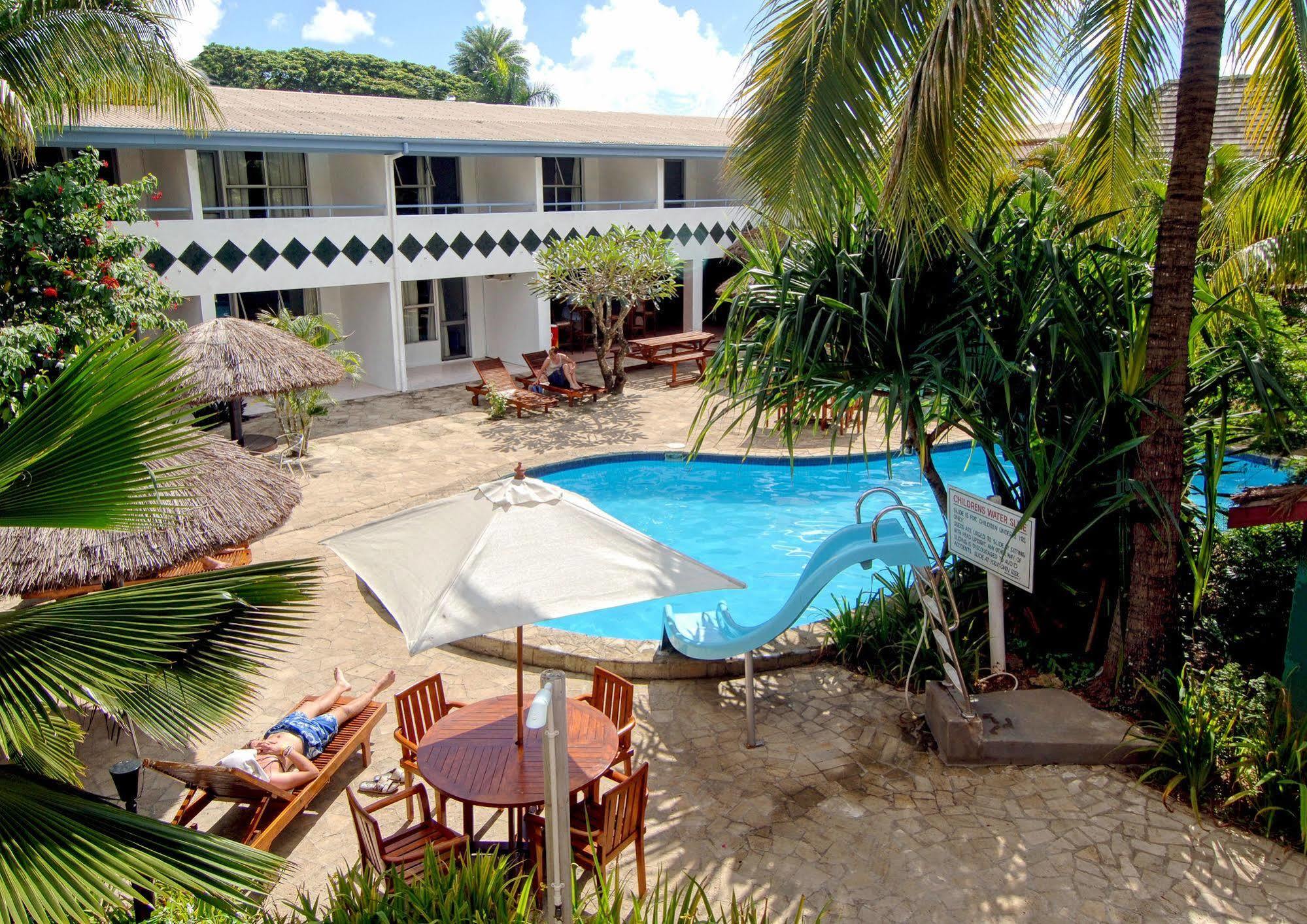 Capricorn International Hotel Nadi Exterior photo